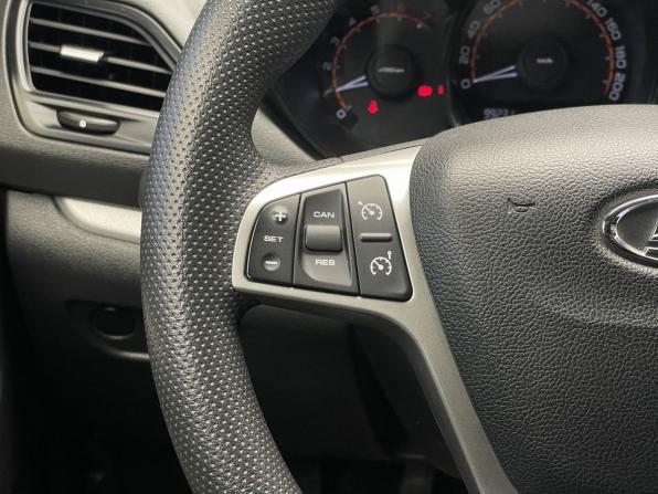 Lada (ВАЗ) Vesta I с пробегом 2019 года, цена 977 000 рублей, 99231 км, седан, Автокод Объявления