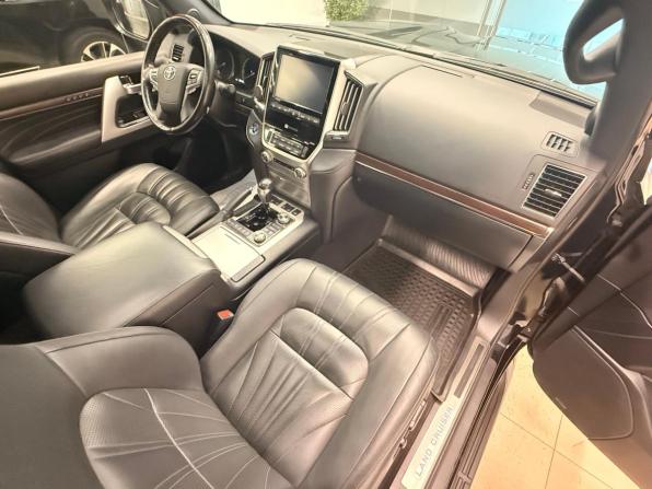 Toyota Land Cruiser 200 Series Рестайлинг 2 с пробегом 2019 года, цена 8 500 000 рублей, 86241 км, внедорожник, Автокод Объявления