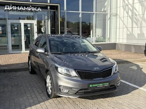 Kia Rio III Рестайлинг с пробегом 2017 года, цена 1 381 000 рублей, 43156 км, седан, Автокод Объявления