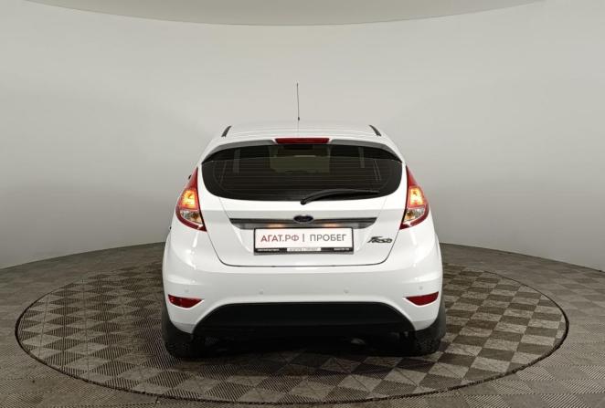 Ford Fiesta Mk6 Рестайлинг с пробегом 2015 года, цена 900 000 рублей, 74974 км, хэтчбек, Автокод Объявления
