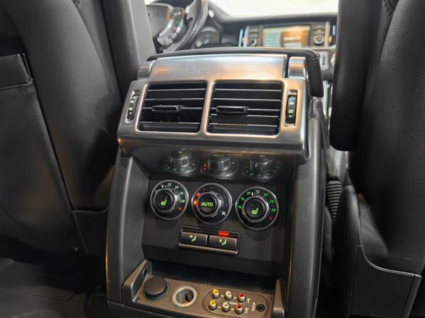 Land Rover Range Rover III Рестайлинг 2 с пробегом 2009 года, цена 1 650 000 рублей, 193686 км, внедорожник, Автокод Объявления