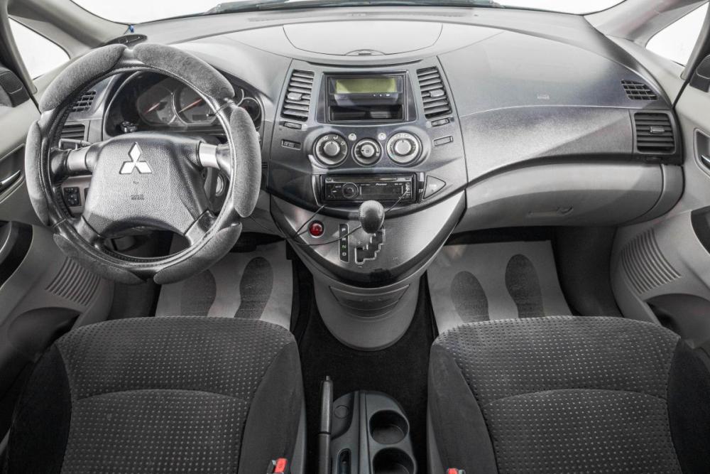Mitsubishi Grandis I Барнаул  - изображение 8