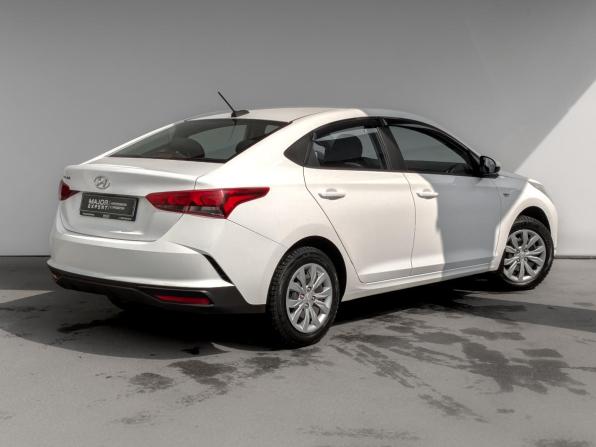 Hyundai Solaris II Рестайлинг с пробегом 2022 года, цена 1 665 000 рублей, 72478 км, седан, Автокод Объявления