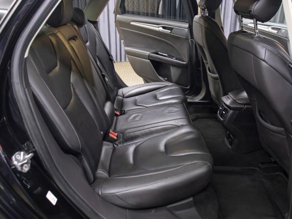 Ford Mondeo V с пробегом 2016 года, цена 1 349 000 рублей, 163000 км, седан, Автокод Объявления