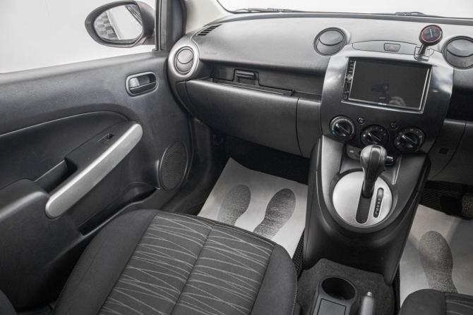 Mazda Demio III (DE) с пробегом 2008 года, цена 639 000 рублей, 159000 км, хэтчбек, Автокод Объявления