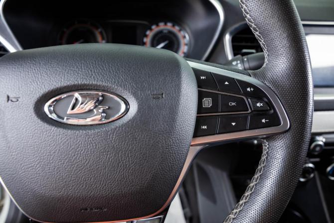 Lada (ВАЗ) Vesta I с пробегом 2023 года, цена 1 439 000 рублей, 44725 км, седан, Автокод Объявления