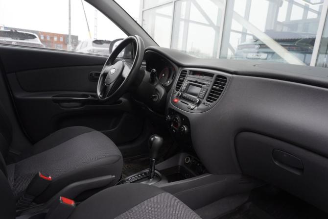 Kia Rio II Рестайлинг с пробегом 2011 года, цена 695 000 рублей, 97347 км, хэтчбек, Автокод Объявления