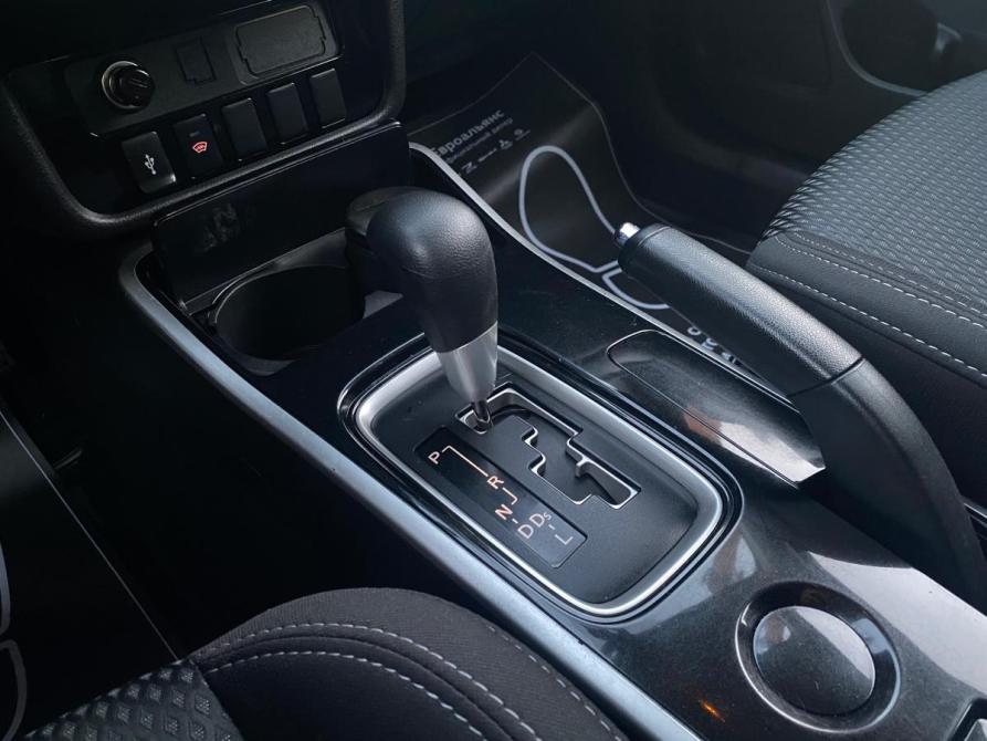 Mitsubishi Outlander III Рестайлинг 3 Великий Новгород  - изображение 15