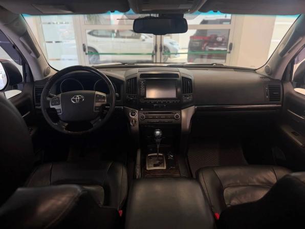 Toyota Land Cruiser 200 Series с пробегом 2011 года, цена 3 250 000 рублей, 191000 км, внедорожник, Автокод Объявления