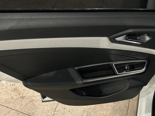 Jetta VS5 I Рестайлинг с пробегом 2022 года, цена 1 899 000 рублей, 26058 км, внедорожник, Автокод Объявления