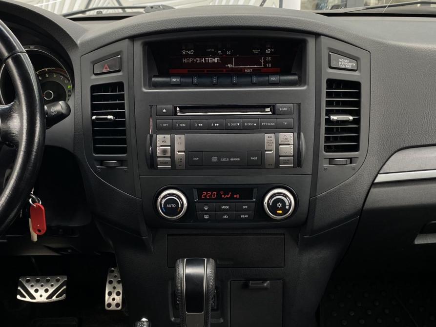 Mitsubishi Pajero IV Рестайлинг 1 Москва  - изображение 12