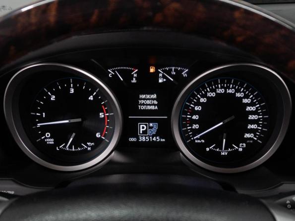 Toyota Land Cruiser 200 Series Рестайлинг 1 с пробегом 2012 года, цена 2 949 000 рублей, 385145 км, внедорожник, Автокод Объявления