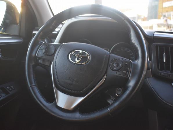 Toyota RAV4 IV (XA40) Рестайлинг с пробегом 2016 года, цена 1 855 000 рублей, 154587 км, внедорожник, Автокод Объявления
