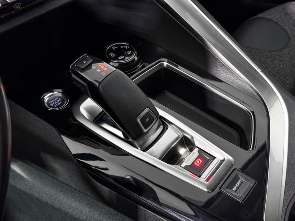 Peugeot 3008 II с пробегом 2019 года, цена 2 110 000 рублей, 68778 км, внедорожник, Автокод Объявления