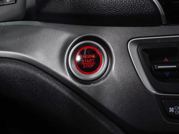 Honda Pilot III Рестайлинг с пробегом 2019 года, цена 3 450 000 рублей, 69154 км, внедорожник, Автокод Объявления
