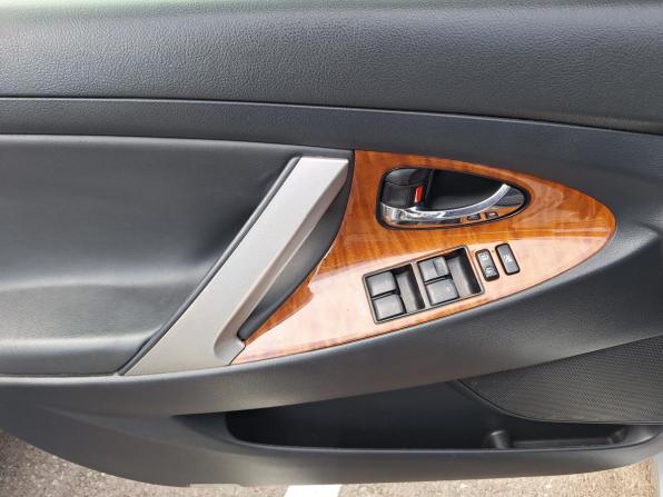 Toyota Camry VI (XV40) Рестайлинг с пробегом 2011 года, цена 1 280 000 рублей, 308000 км, седан, Автокод Объявления