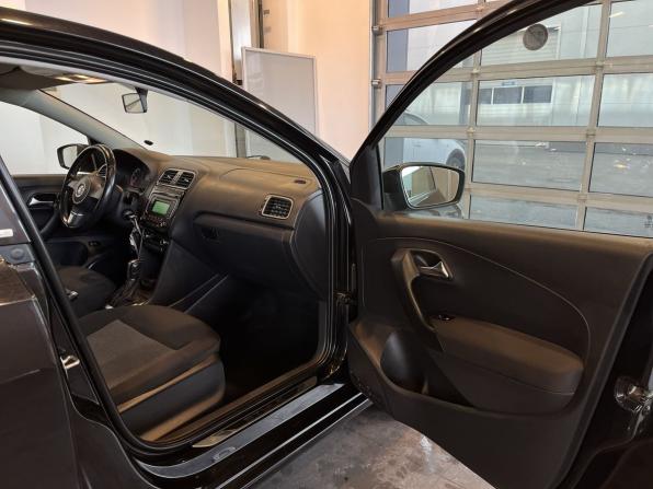 Volkswagen Polo V с пробегом 2014 года, цена 850 000 рублей, 98844 км, седан, Автокод Объявления