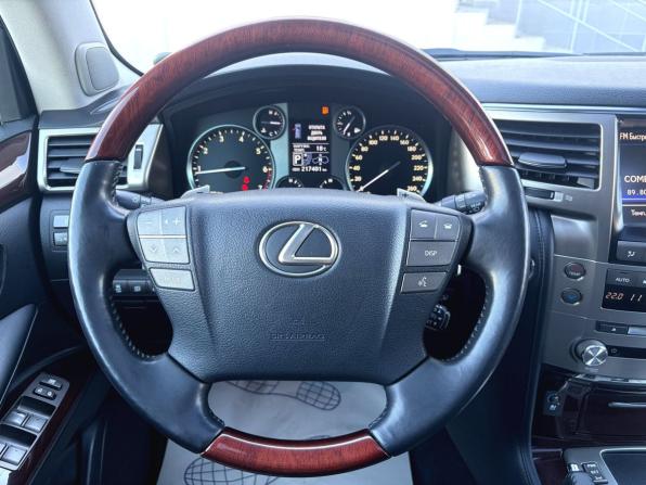 Lexus LX III Рестайлинг с пробегом 2013 года, цена 4 090 000 рублей, 217036 км, внедорожник, Автокод Объявления