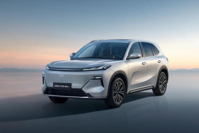 Новый Geely EX5 EM-i 2026 года, цена 3 924 990 рублей, внедорожник, Автокод Объявления