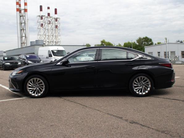 Lexus ES VII Рестайлинг с пробегом 2021 года, цена 4 701 510 рублей, 129303 км, седан, Автокод Объявления