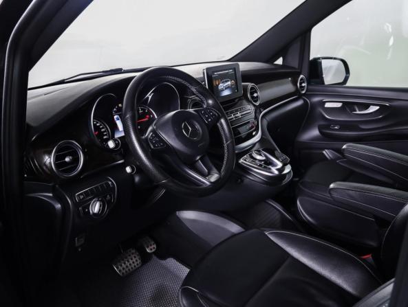 Mercedes-Benz V-Класс III (W447) Рестайлинг с пробегом 2019 года, цена 4 700 000 рублей, 141727 км, минивэн, Автокод Объявления