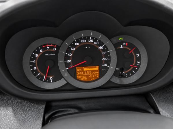 Toyota RAV4 III (XA30) Рестайлинг с пробегом 2011 года, цена 1 385 000 рублей, 353000 км, внедорожник, Автокод Объявления
