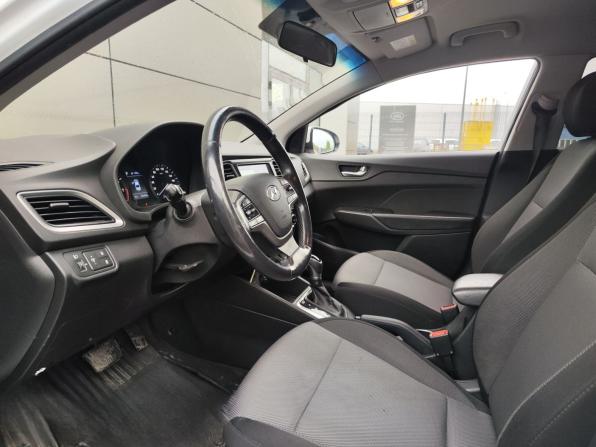 Hyundai Solaris II с пробегом 2017 года, цена 1 399 000 рублей, 106359 км, седан, Автокод Объявления