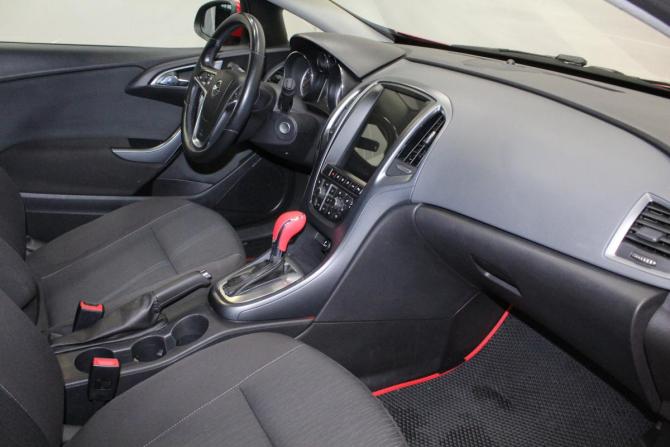 Opel Astra J Рестайлинг с пробегом 2012 года, цена 999 000 рублей, 137469 км, хэтчбек, Автокод Объявления
