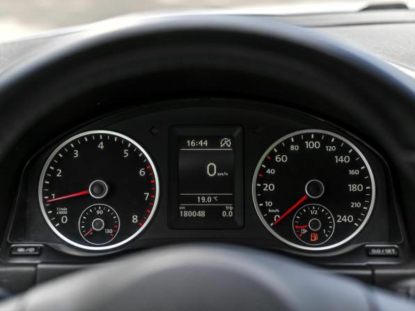 Volkswagen Tiguan I Рестайлинг с пробегом 2013 года, цена 1 048 000 рублей, 180045 км, внедорожник, Автокод Объявления