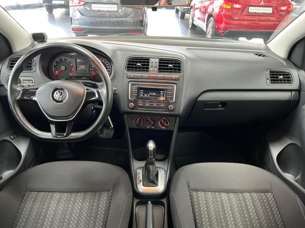 Volkswagen Polo V Рестайлинг с пробегом 2018 года, цена 1 288 000 рублей, 81632 км, седан, Автокод Объявления