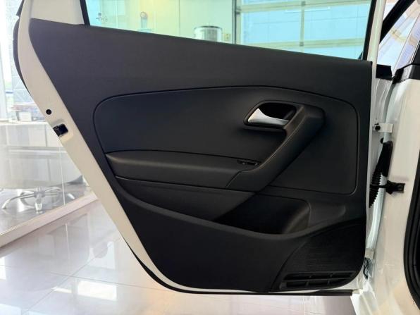 Volkswagen Polo V Рестайлинг с пробегом 2019 года, цена 1 180 000 рублей, 212439 км, седан, Автокод Объявления
