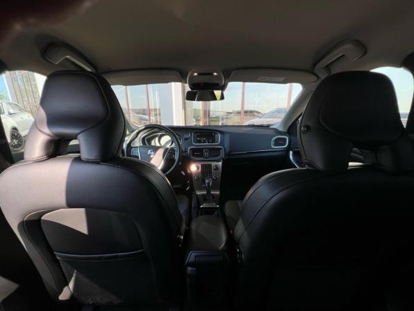 Volvo V40 Cross Country I с пробегом 2013 года, цена 1 150 000 рублей, 129417 км, хэтчбек, Автокод Объявления