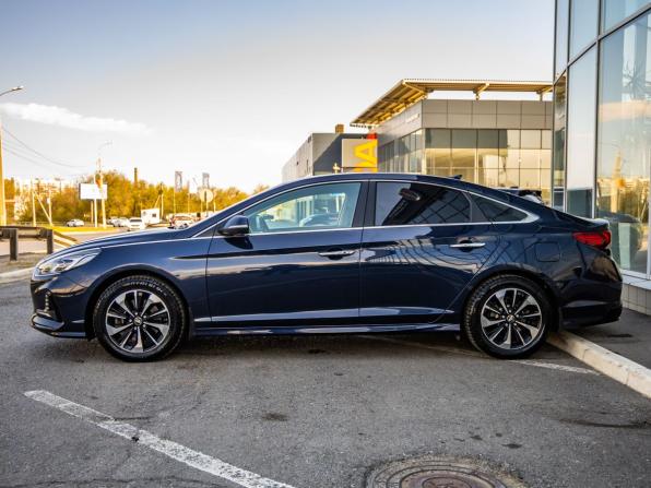 Hyundai Sonata VII (LF) Рестайлинг с пробегом 2017 года, цена 1 734 000 рублей, 124738 км, седан, Автокод Объявления