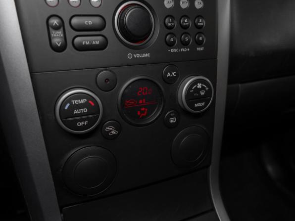 Suzuki Grand Vitara II Рестайлинг с пробегом 2011 года, цена 1 195 000 рублей, 98905 км, внедорожник, Автокод Объявления