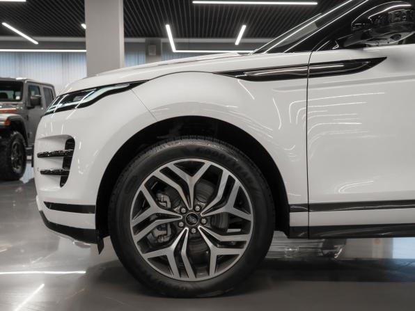 Land Rover Range Rover Evoque II Рестайлинг с пробегом 2025 года, цена 5 920 000 рублей, 30 км, внедорожник, Автокод Объявления
