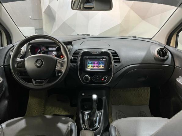 Renault Kaptur I с пробегом 2017 года, цена 1 470 000 рублей, 110100 км, внедорожник, Автокод Объявления