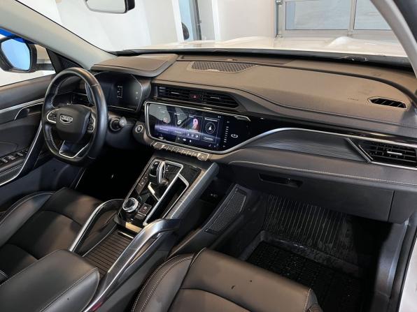 Geely Atlas Pro с пробегом 2022 года, цена 2 480 000 рублей, 38948 км, внедорожник, Автокод Объявления