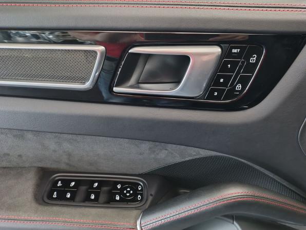 Porsche Cayenne III с пробегом 2021 года, цена 10 390 000 рублей, 54229 км, внедорожник, Автокод Объявления
