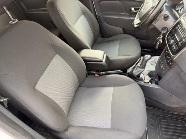 Renault Logan II с пробегом 2015 года, цена 350 000 рублей, 320000 км, седан, Автокод Объявления
