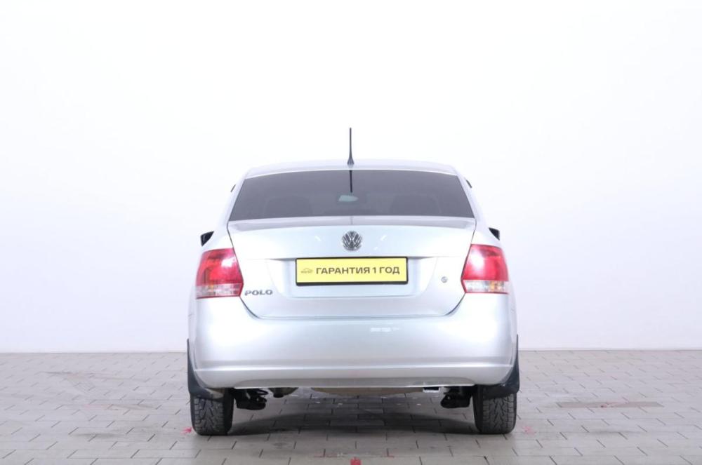 Volkswagen Polo V Омск  - изображение 6