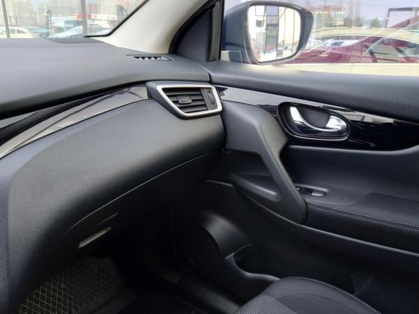 Nissan Qashqai II с пробегом 2018 года, цена 1 700 000 рублей, 93578 км, внедорожник, Автокод Объявления