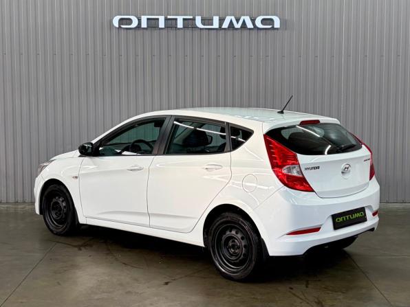 Hyundai Solaris I Рестайлинг с пробегом 2015 года, цена 1 097 000 рублей, 98576 км, хэтчбек, Автокод Объявления