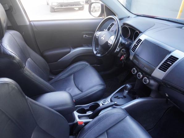 Mitsubishi Outlander II Рестайлинг с пробегом 2010 года, цена 1 000 000 рублей, 202708 км, внедорожник, Автокод Объявления