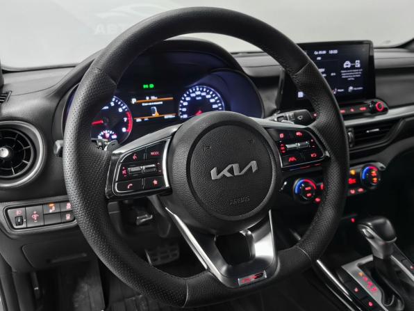 Kia Cerato IV с пробегом 2021 года, цена 2 250 000 рублей, 60750 км, седан, Автокод Объявления