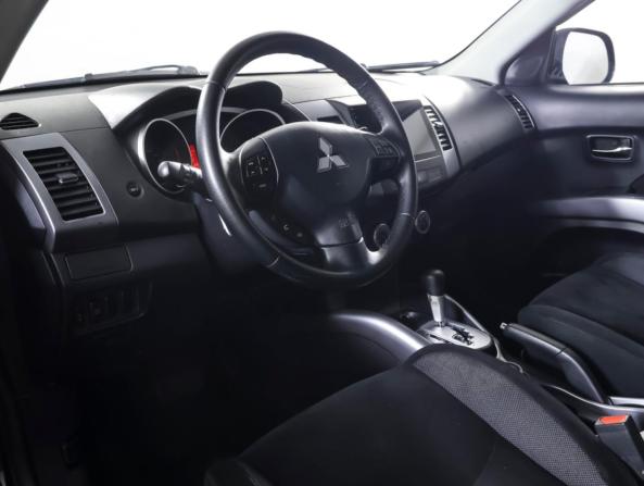 Mitsubishi Outlander II с пробегом 2007 года, цена 850 000 рублей, 369906 км, внедорожник, Автокод Объявления