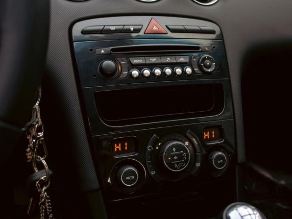 Peugeot 408 I с пробегом 2012 года, цена 695 000 рублей, 152000 км, седан, Автокод Объявления