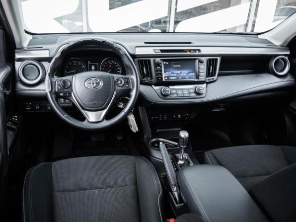 Toyota RAV4 IV (XA40) Рестайлинг с пробегом 2016 года, цена 2 310 000 рублей, 121928 км, внедорожник, Автокод Объявления