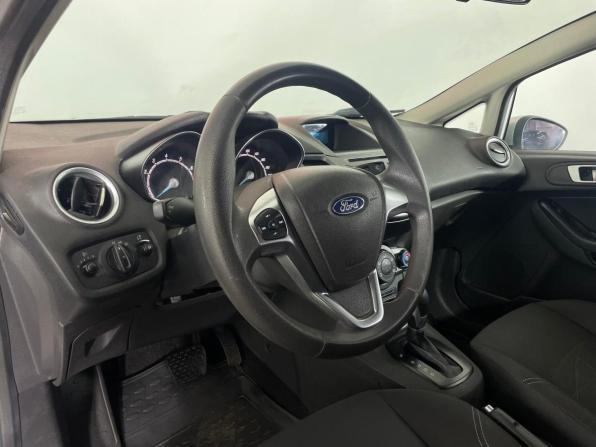Ford Fiesta Mk6 Рестайлинг с пробегом 2015 года, цена 754 000 рублей, 151232 км, седан, Автокод Объявления