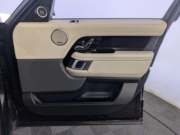 Land Rover Range Rover IV Рестайлинг с пробегом 2020 года, цена 6 800 000 рублей, 120538 км, внедорожник, Автокод Объявления