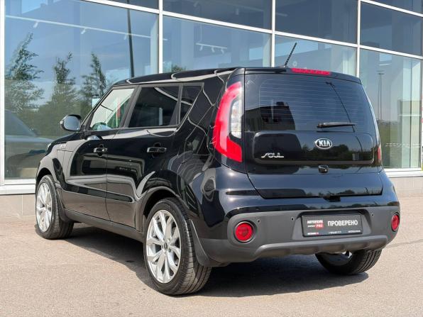 Kia Soul II Рестайлинг с пробегом 2018 года, цена 1 525 000 рублей, 135000 км, хэтчбек, Автокод Объявления